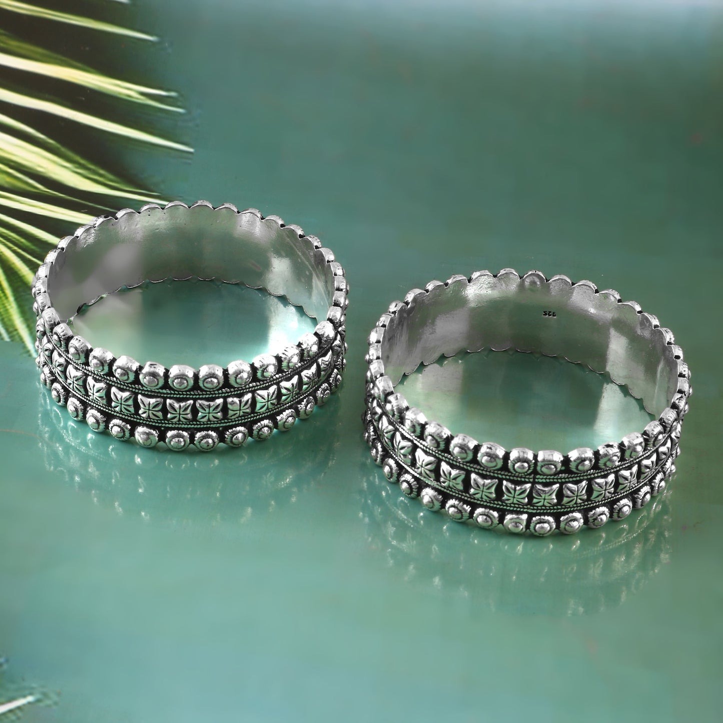 Floral Granulated Kada