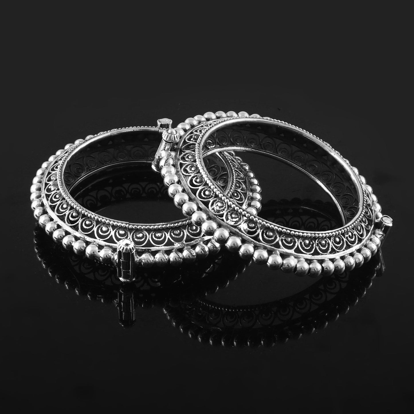 Jali Work Granulated Bangle
