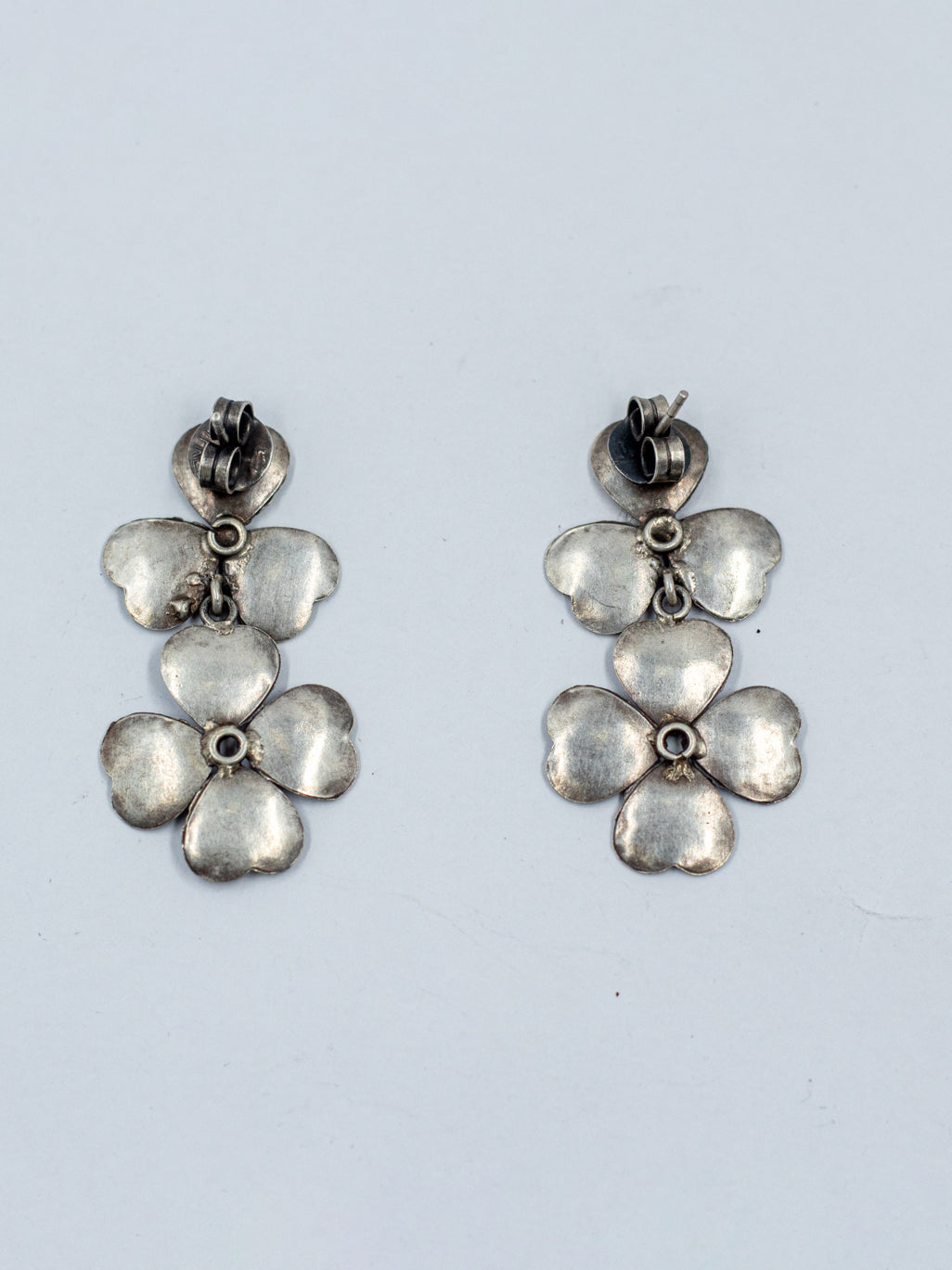 Textured Floral Earring With Floral Necklace