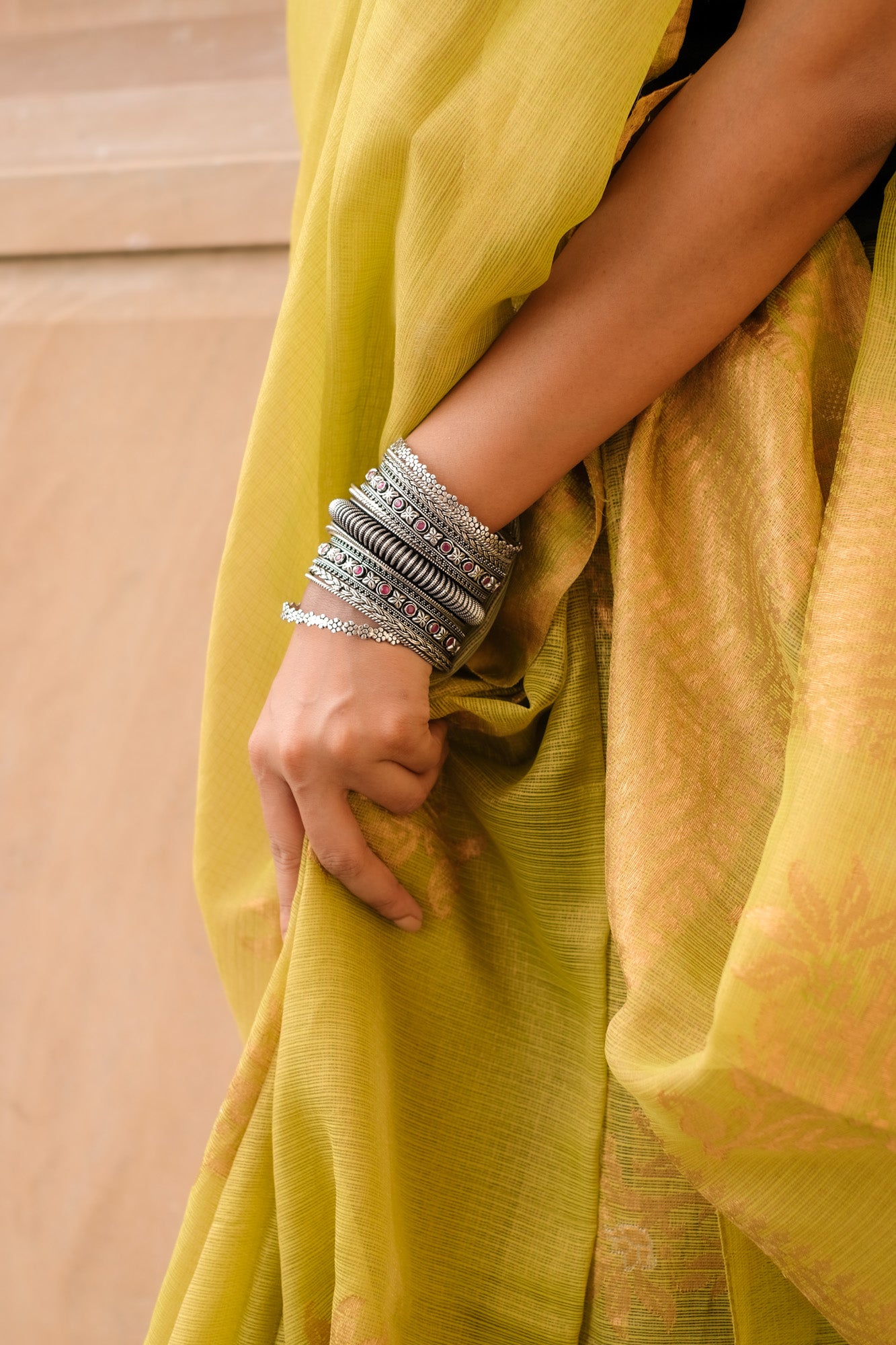 Floral Red Stone Bangle