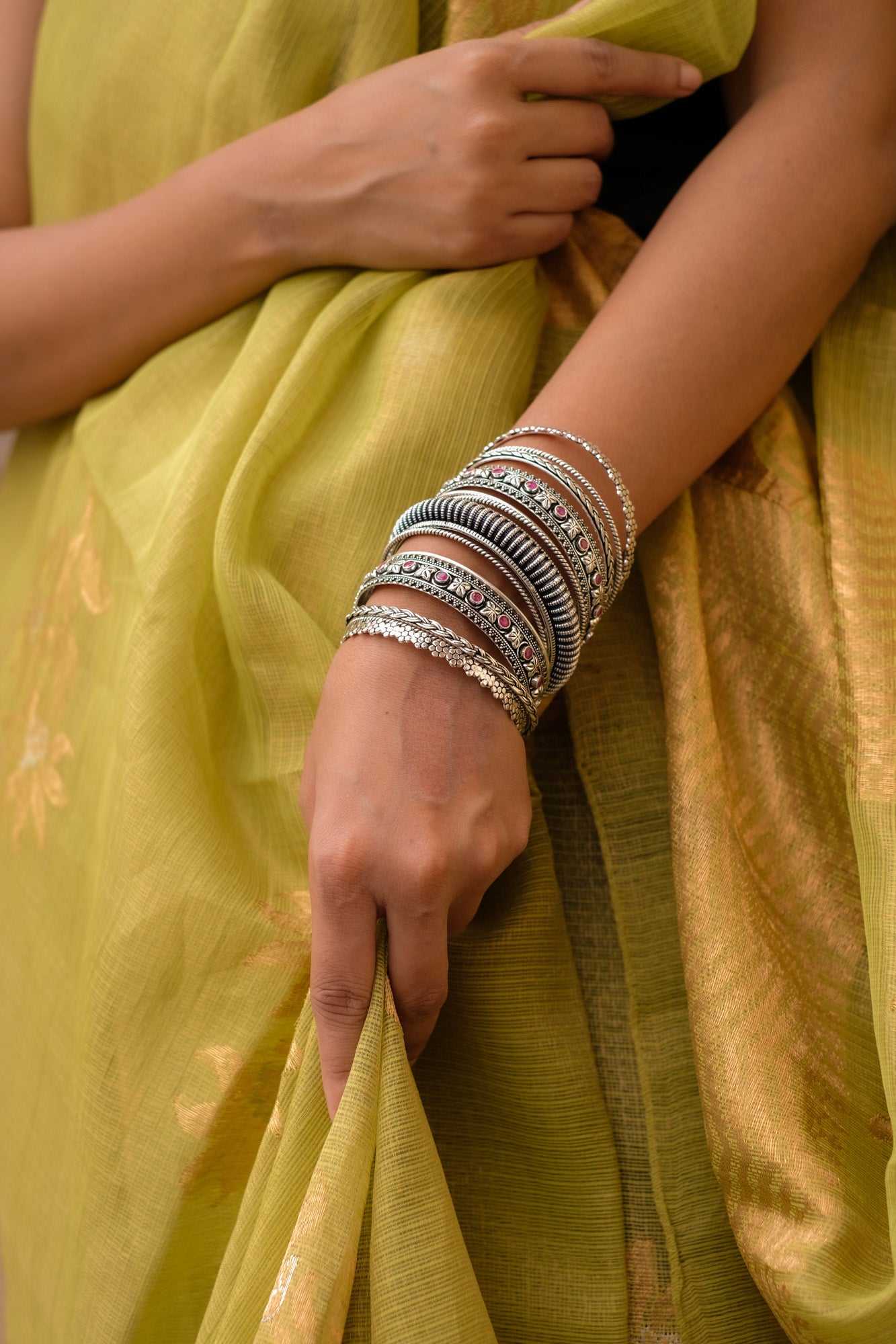 Floral Red Stone Bangle