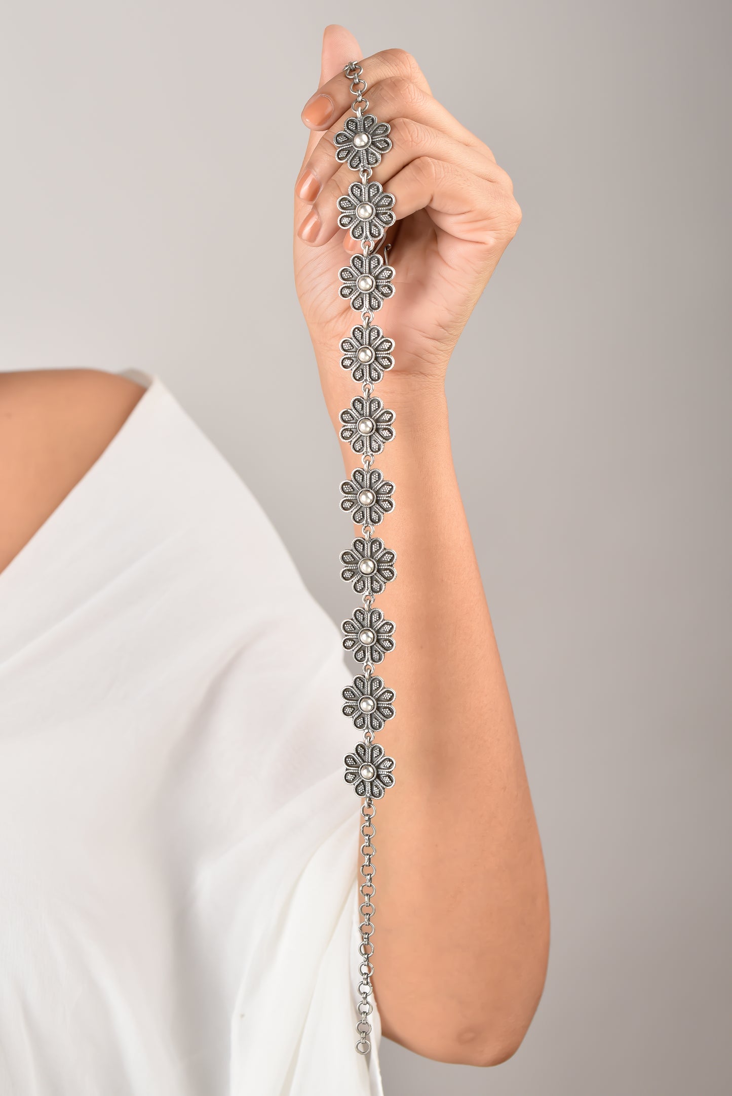 Granulated Flower Necklace