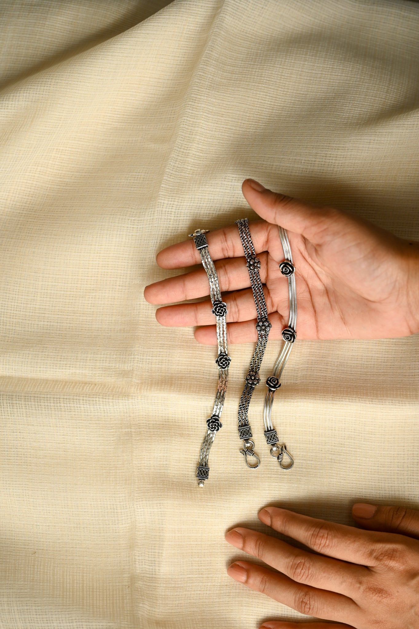 Intricate chain floral bracelet