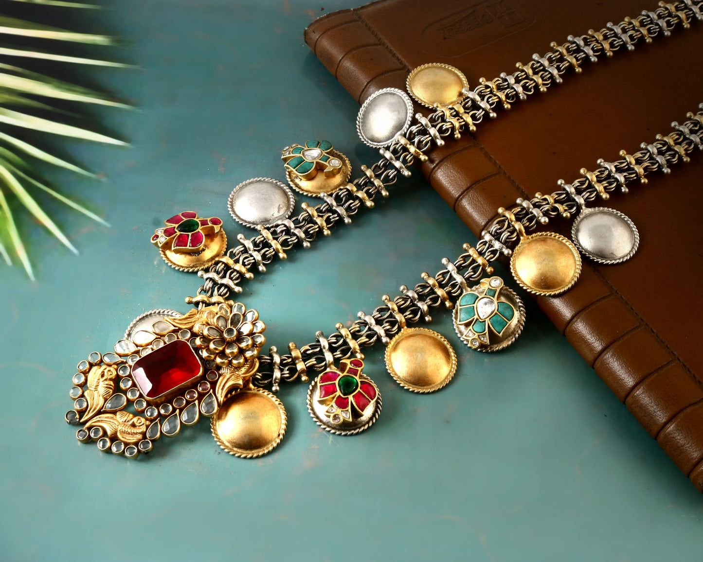 Dual Tone Floral Kundan Necklace