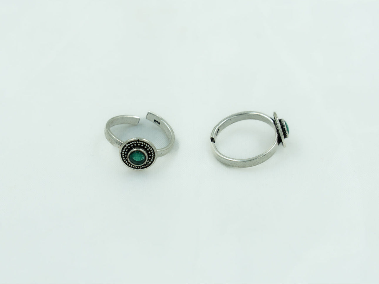 Green Stone Round Toe Ring Pair - ADA