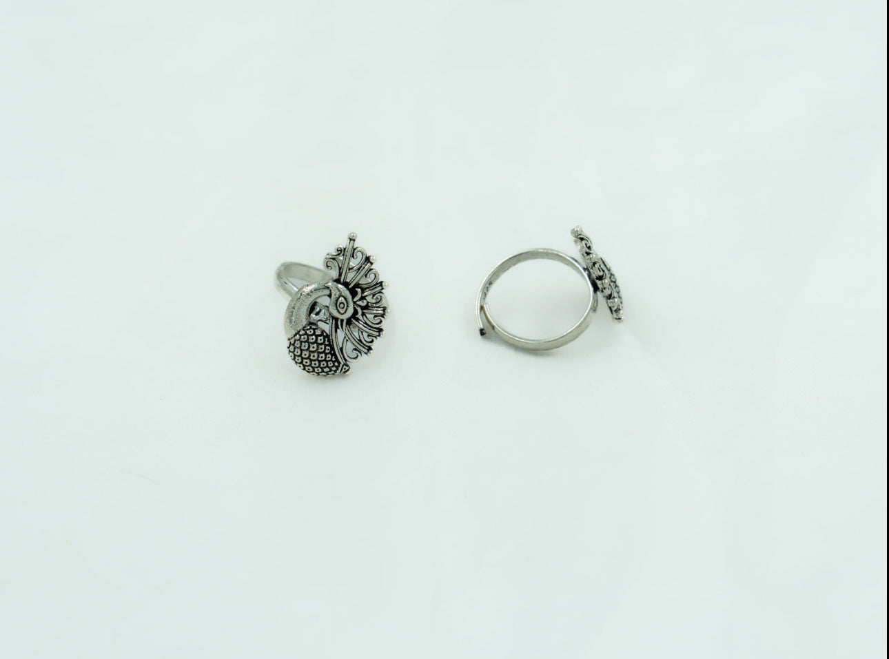 Blooming Peacock Toe Ring Pair - ADA