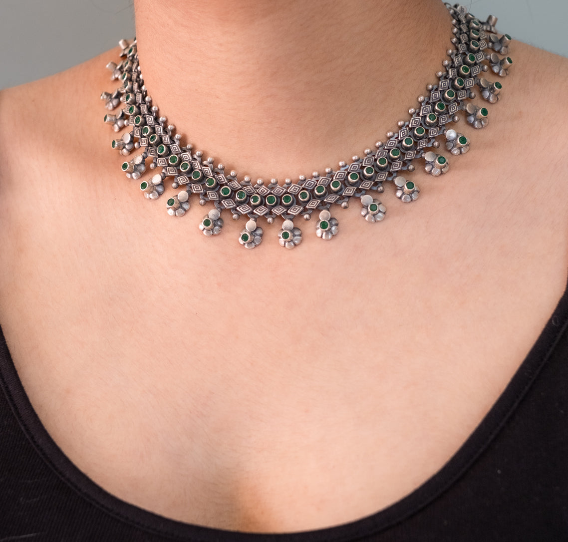 Green Stone and Flower Hanging Necklace - ADA