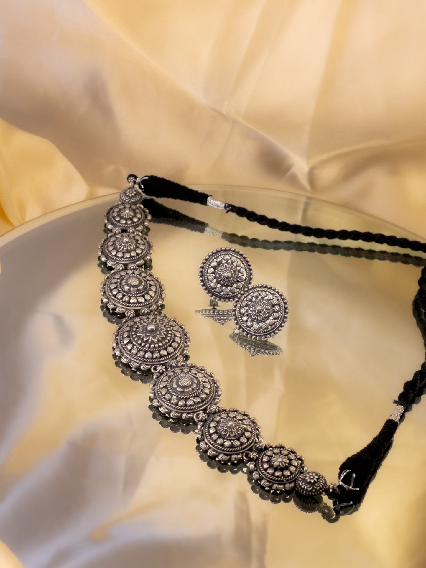 Flower Embossed Pasley Border Choker - DORA
