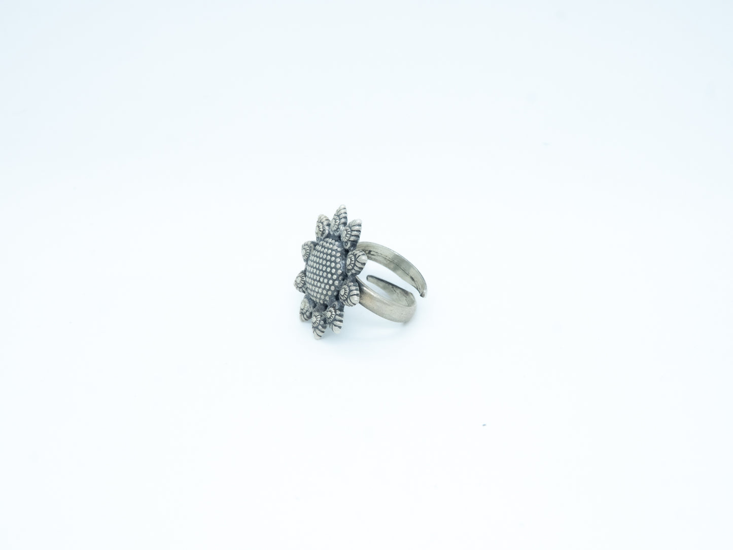 Dotted Sunflower Design Ring - ADA