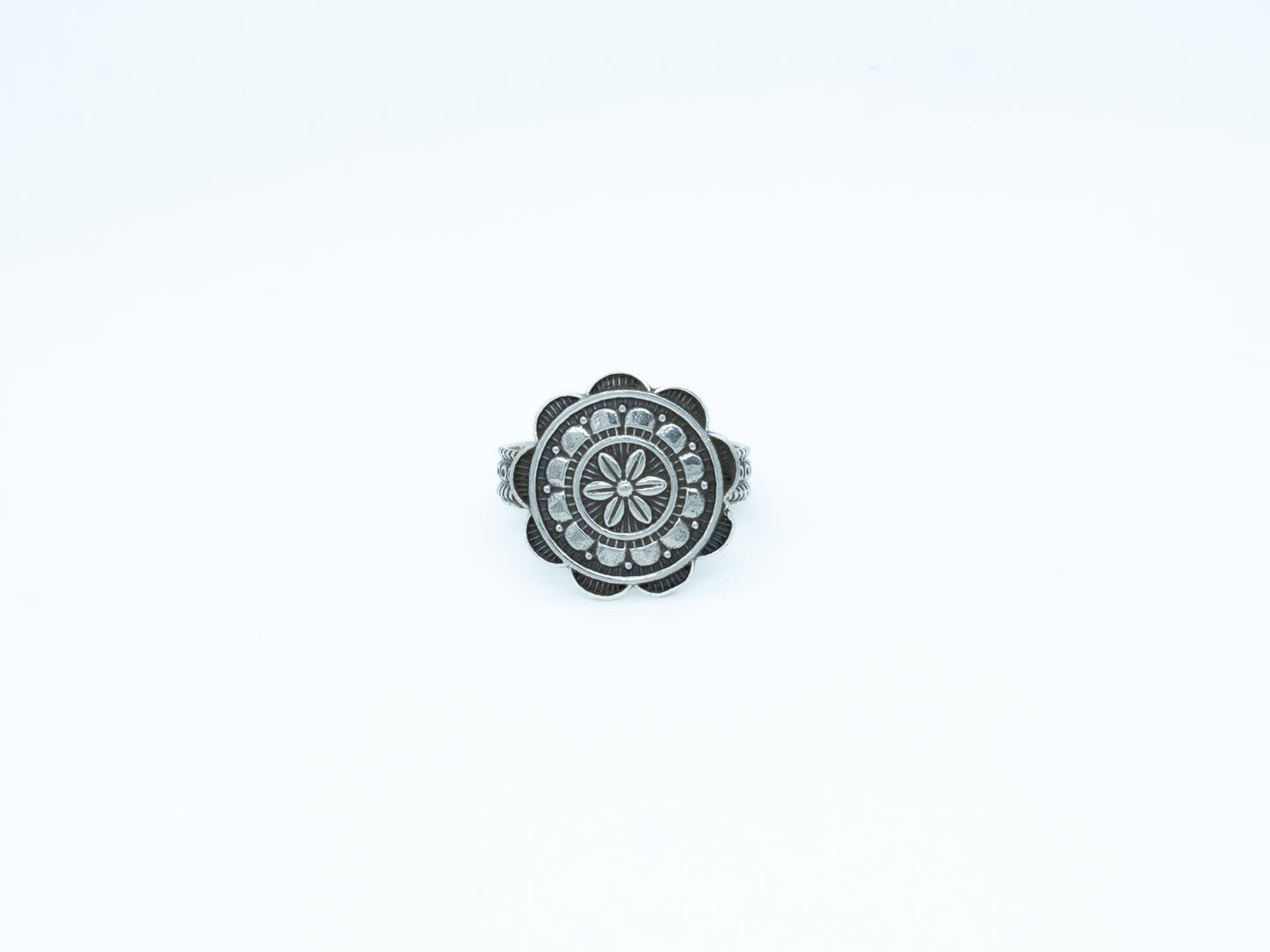 Flower Design Ring - ADA