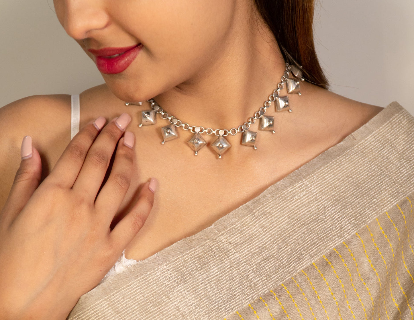 Plain Diamond Shape Necklace And Earrings
