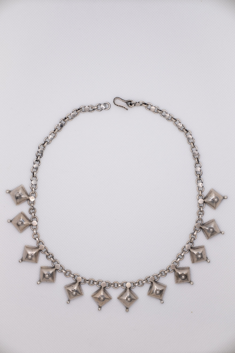 Plain Diamond Shape Necklace And Earrings