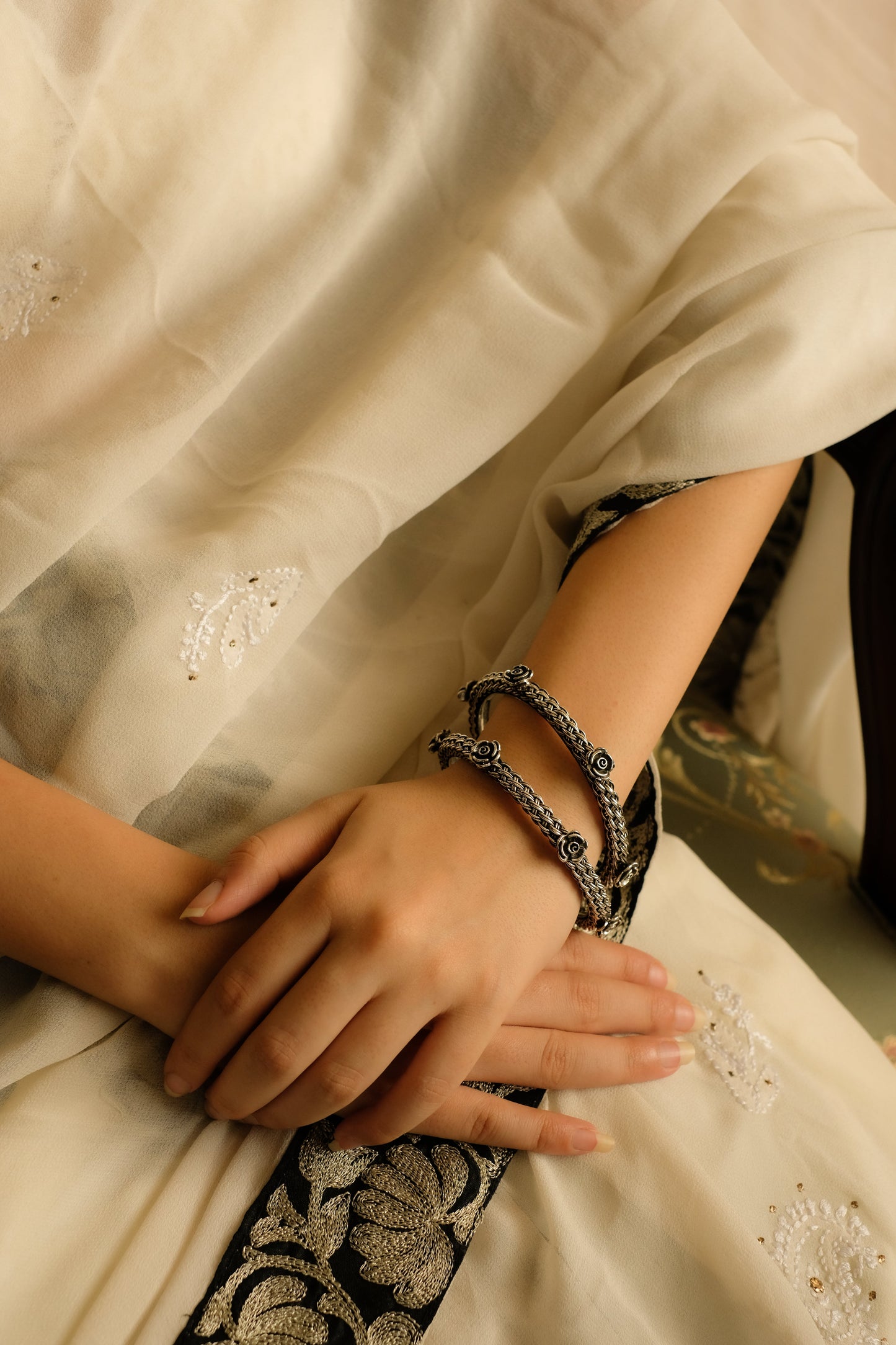 Elegant Silver Rose Bracelet