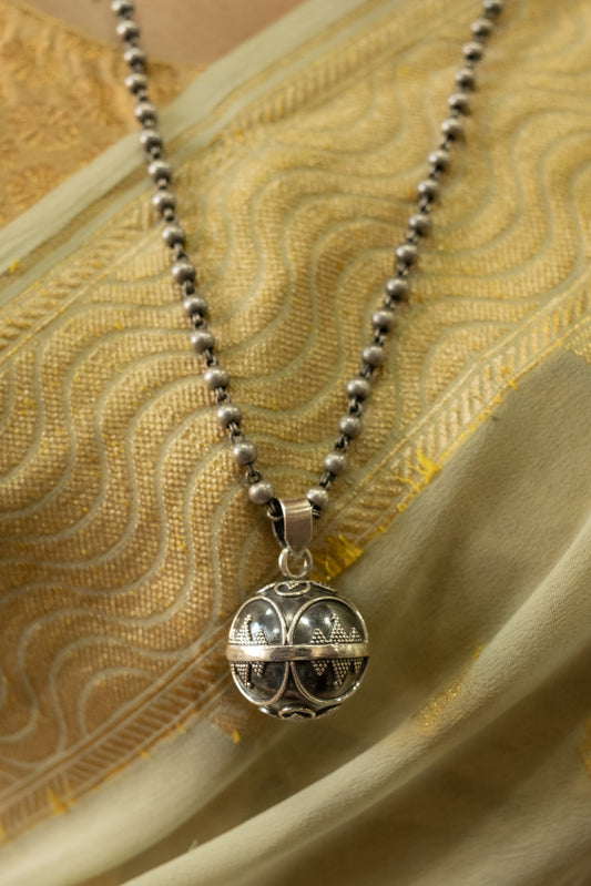Jali Work Ball Pendant